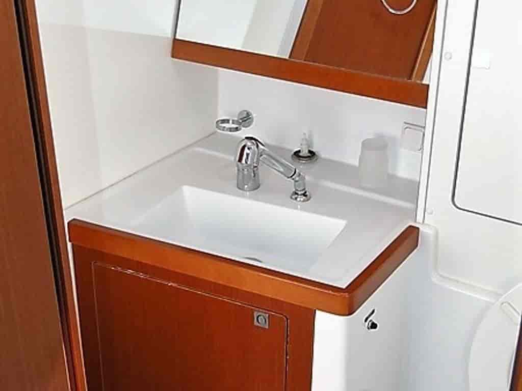 Boat picture 9