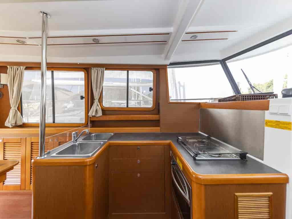 Boat picture 13