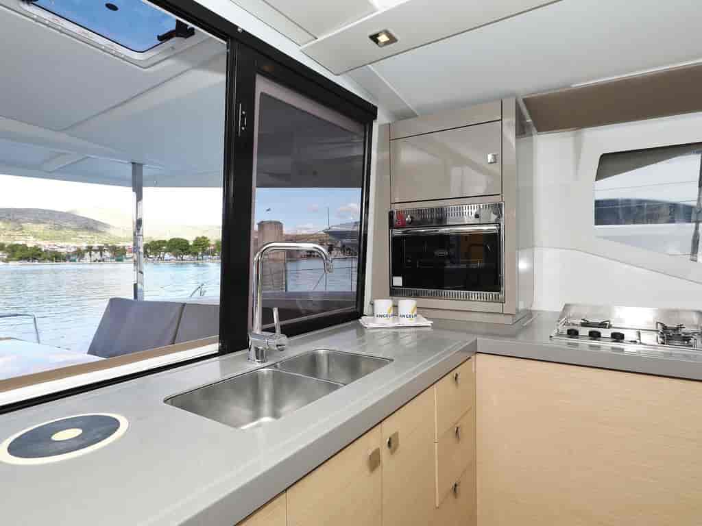 Boat picture 23