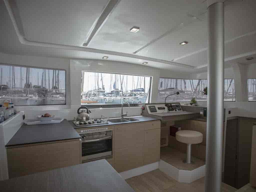 Boat picture 16