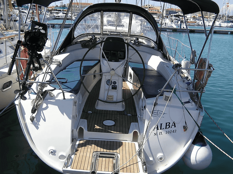 Photo of Alba, image 1 of 5