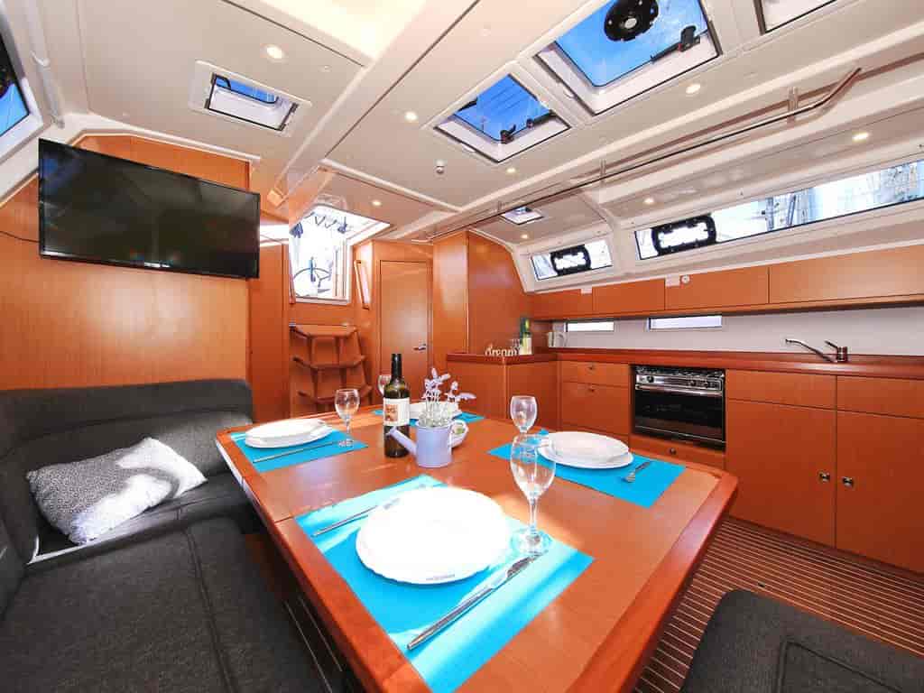 Boat picture 9