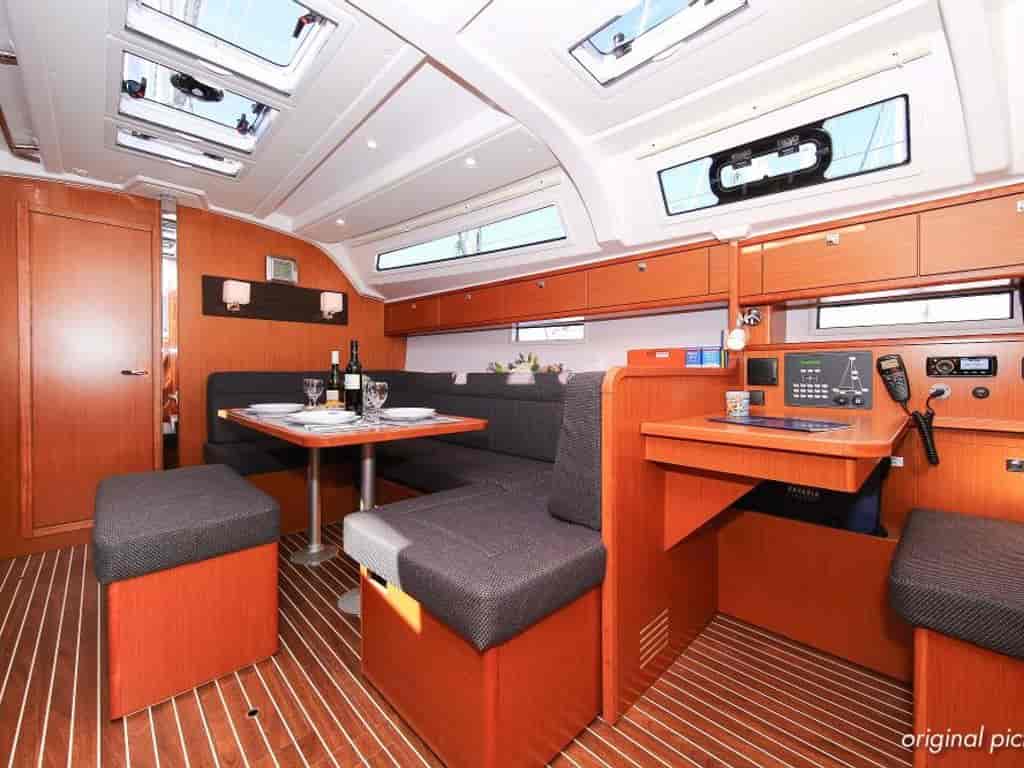 Boat picture 9