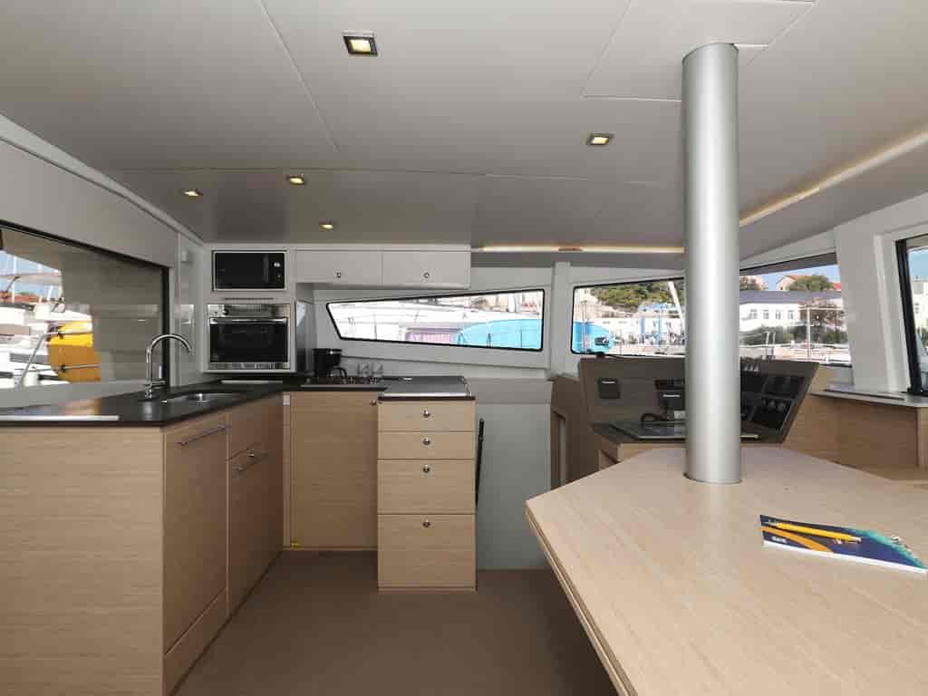 Boat picture 16