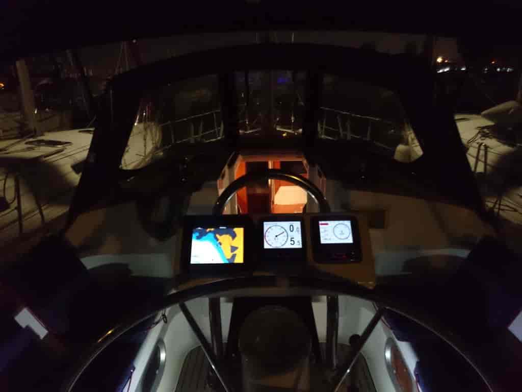 Boat picture 9
