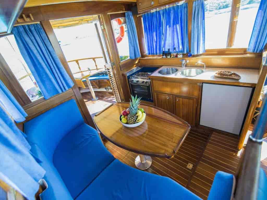 Boat picture 16