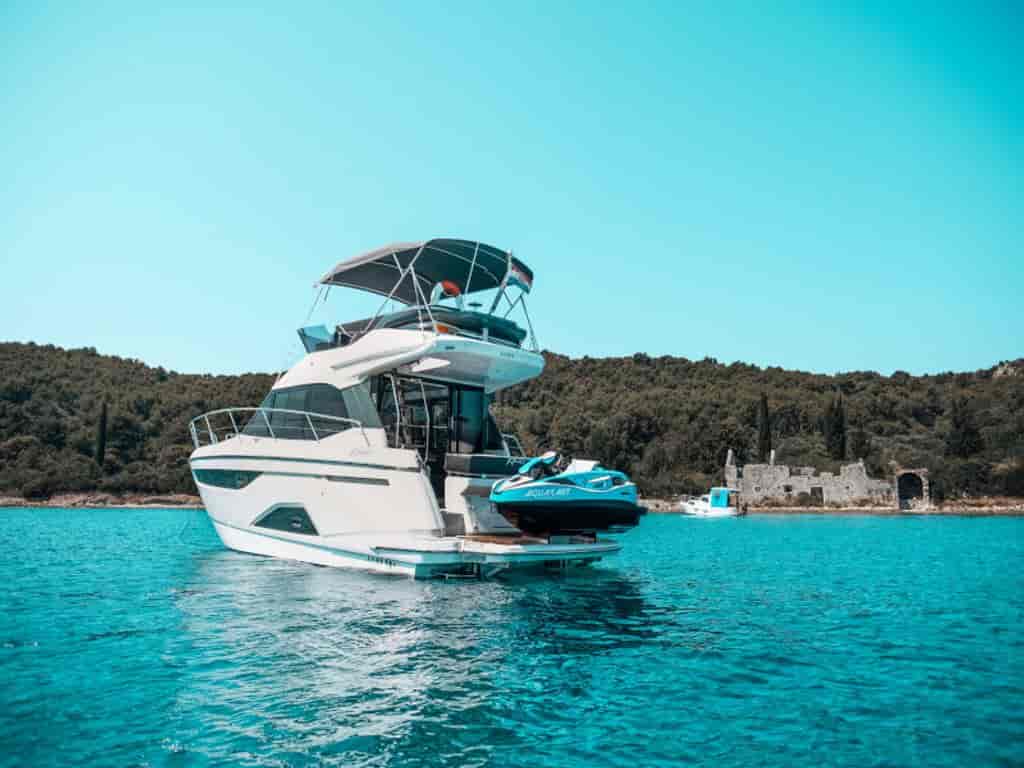 Boat picture 3