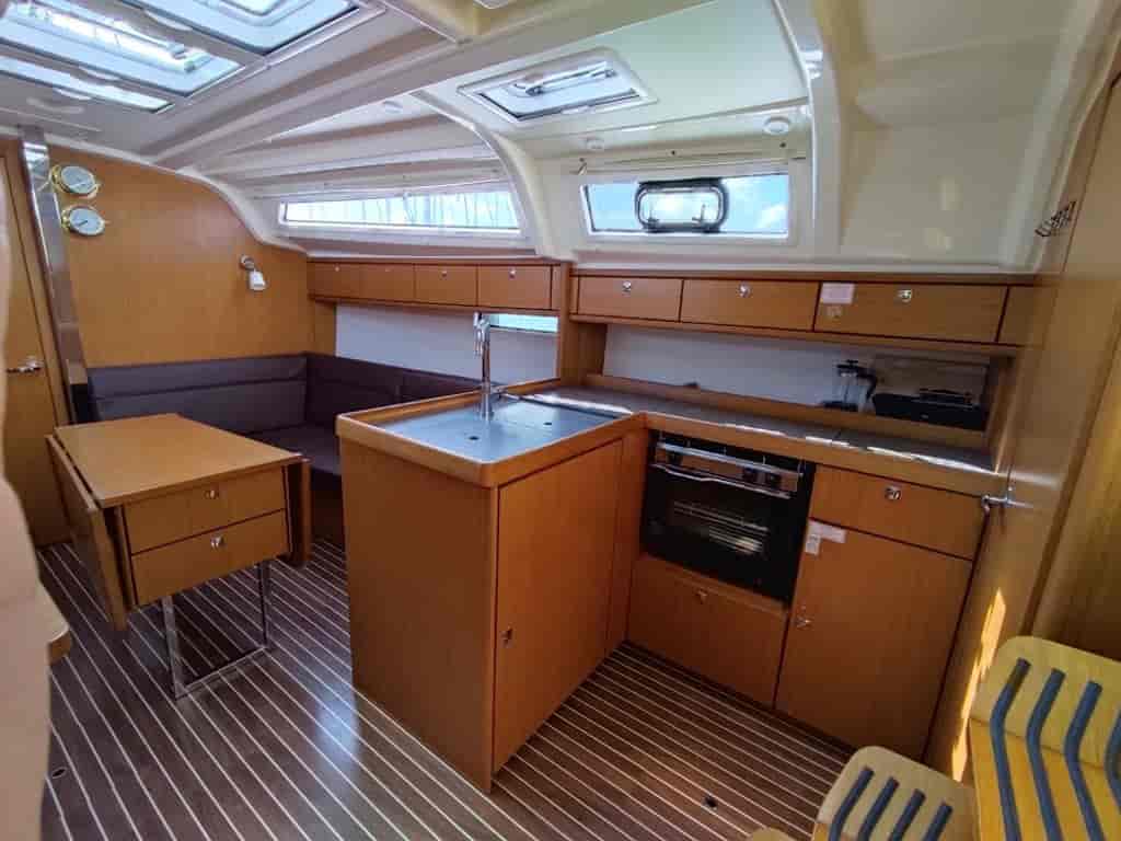 Boat picture 9