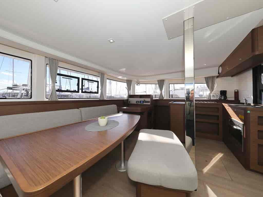 Boat picture 9