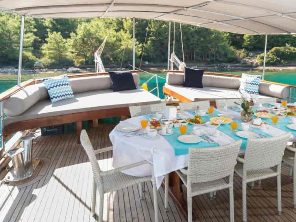 Boat picture 16