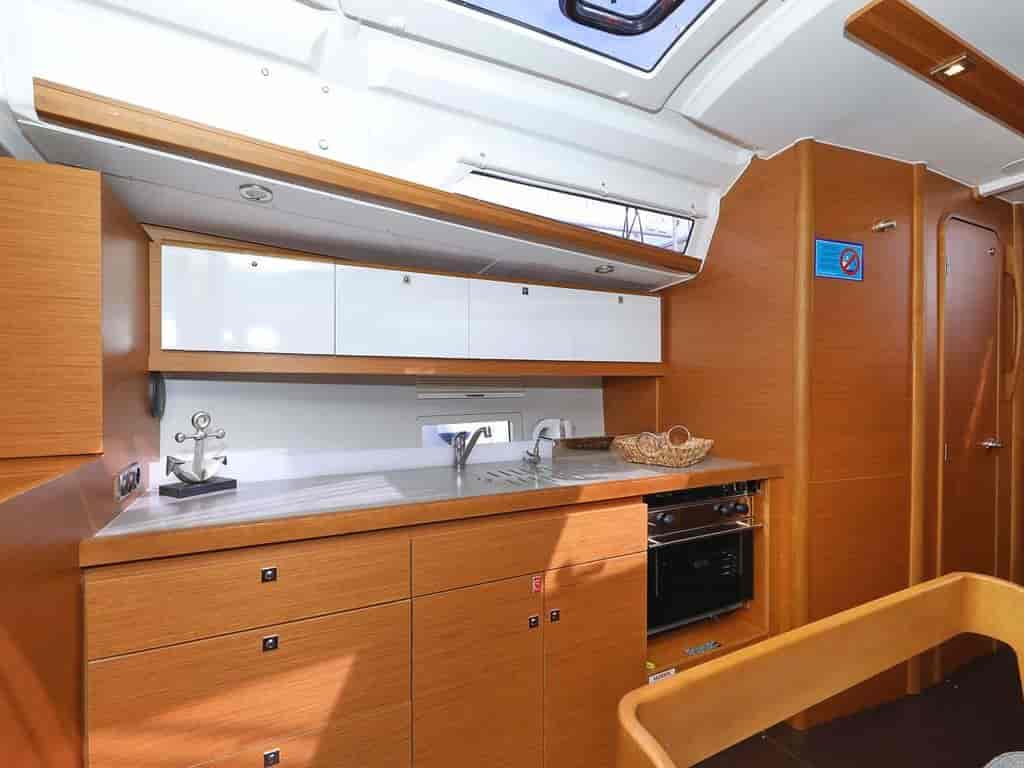 Boat picture 16