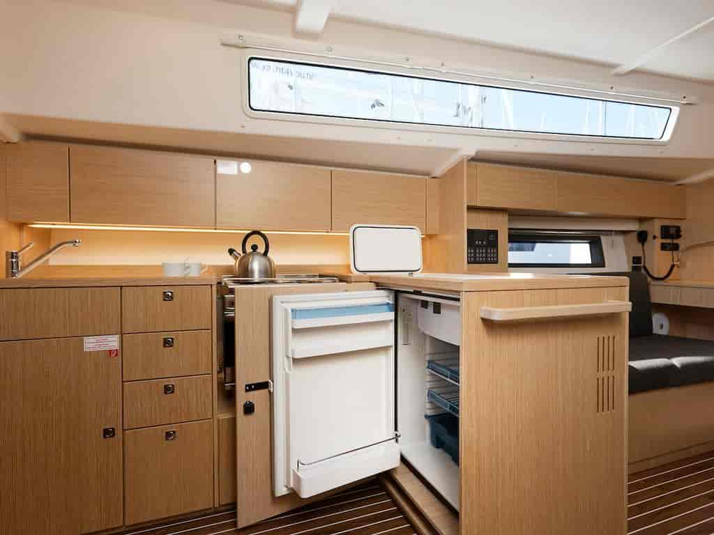 Boat picture 16