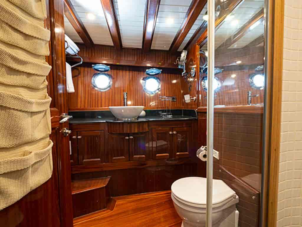 Boat picture 13