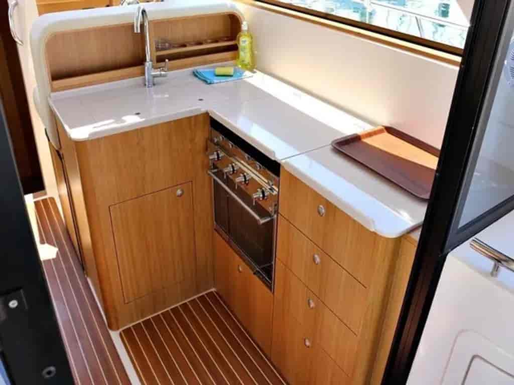 Boat picture 9