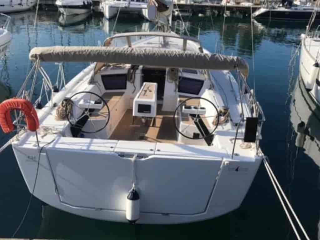 Photo 3 of Tahiri - bareboat