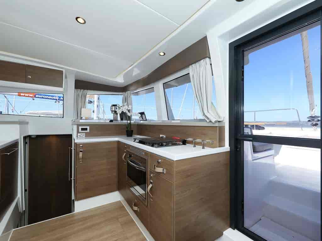Boat picture 16