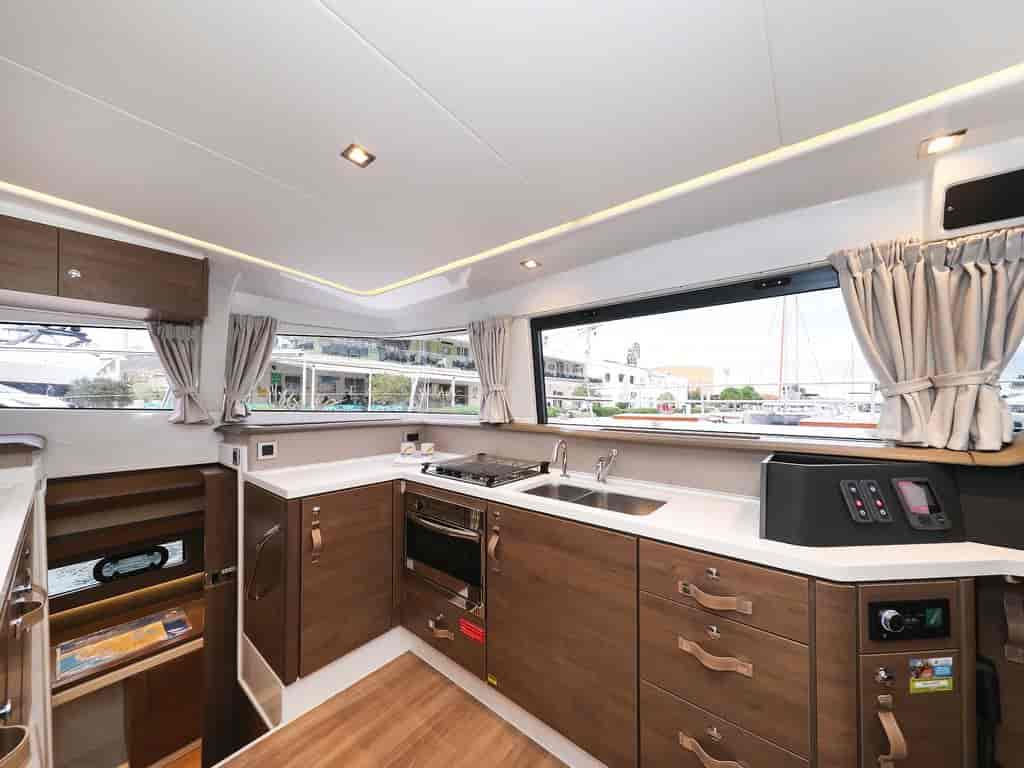 Boat picture 17