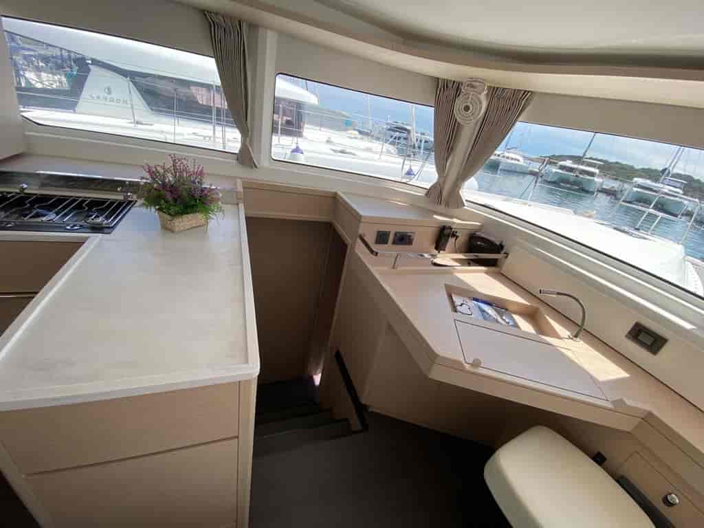Boat picture 17