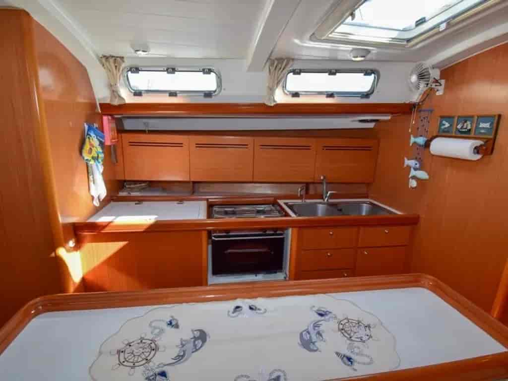 Boat picture 16