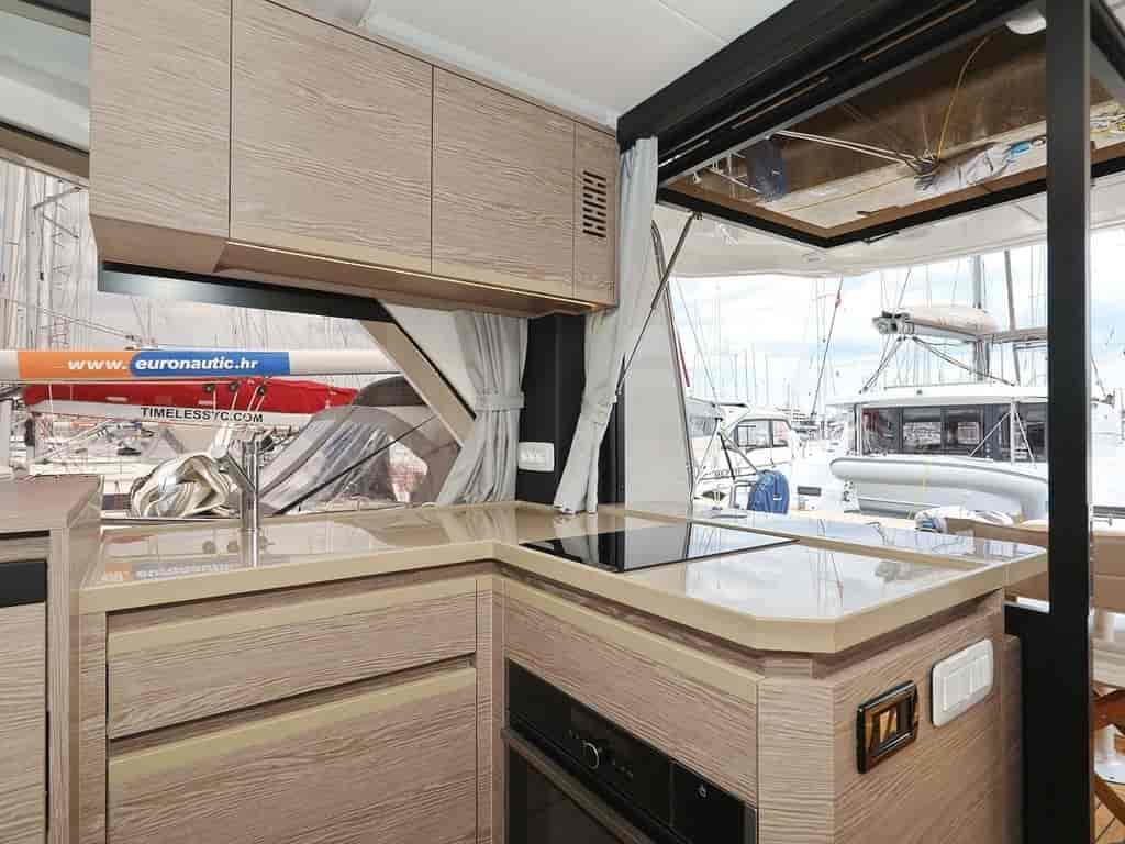 Boat picture 16