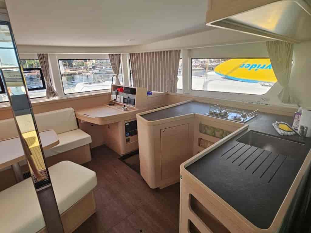 Boat picture 9