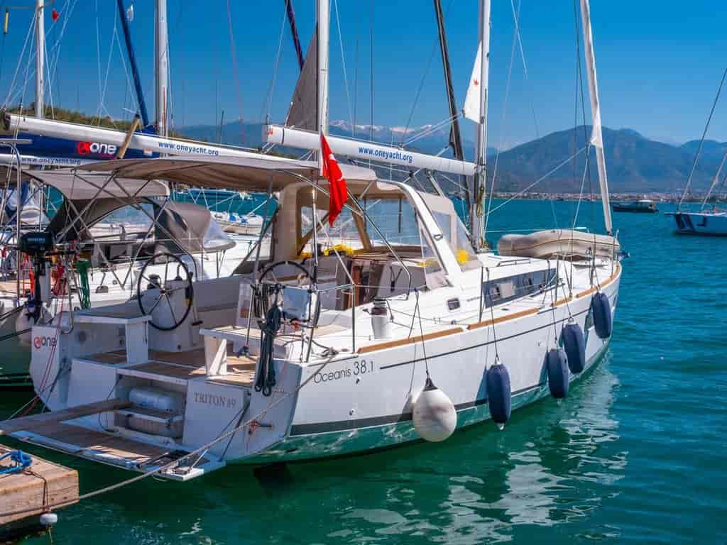 Photo 6 of Triton 89