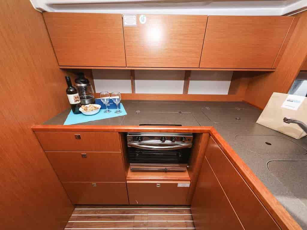 Boat picture 17