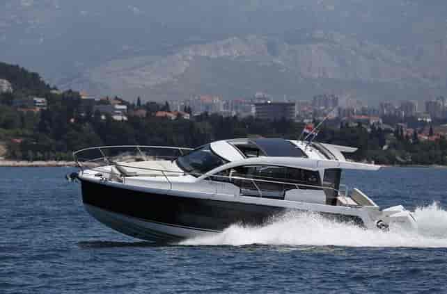 Boat picture 1