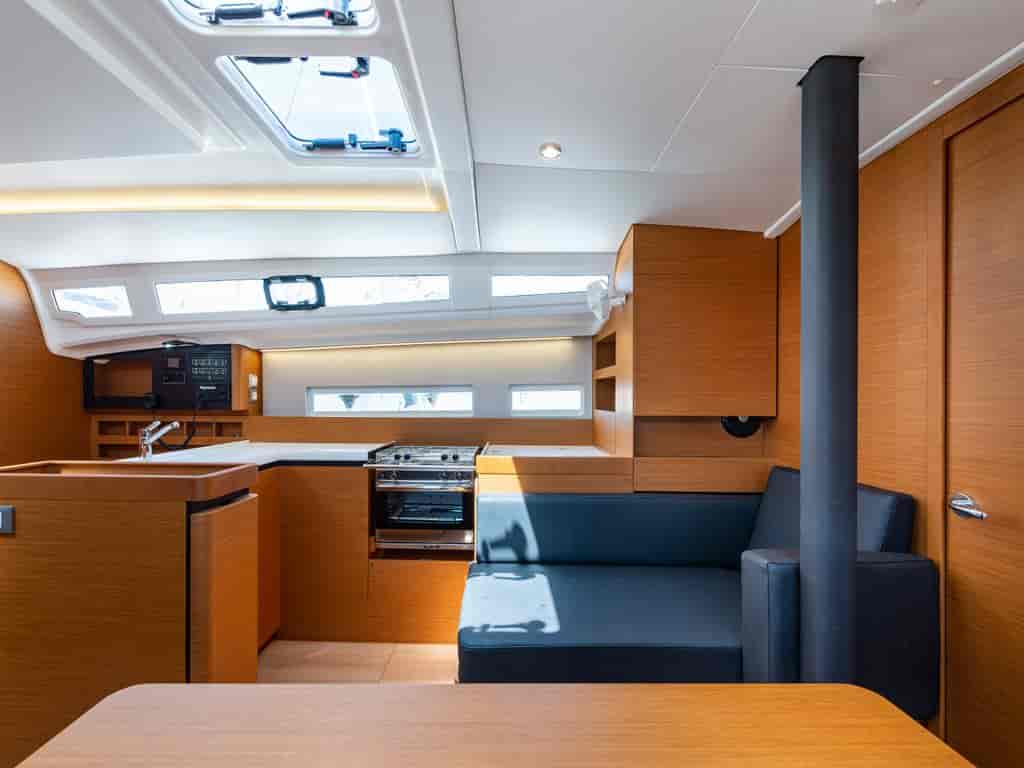 Boat picture 9