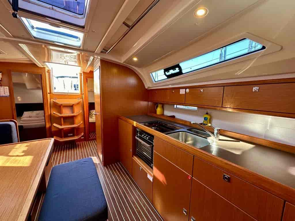 Boat picture 9