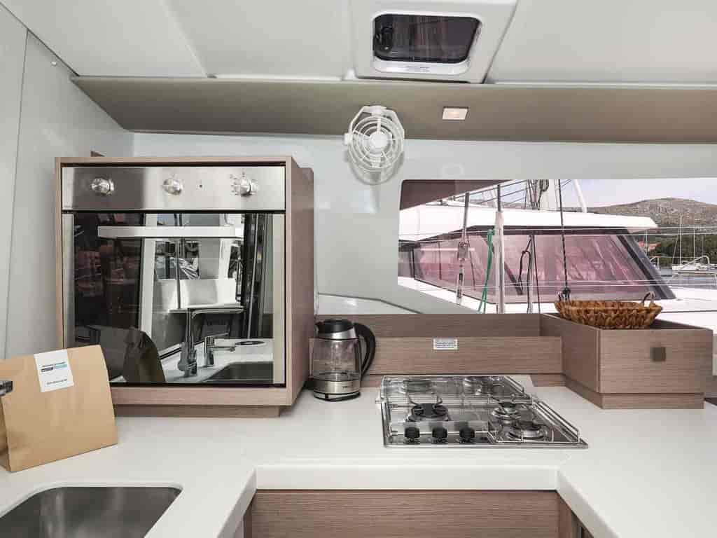 Boat picture 17