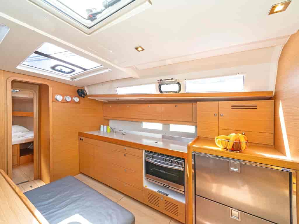 Boat picture 13