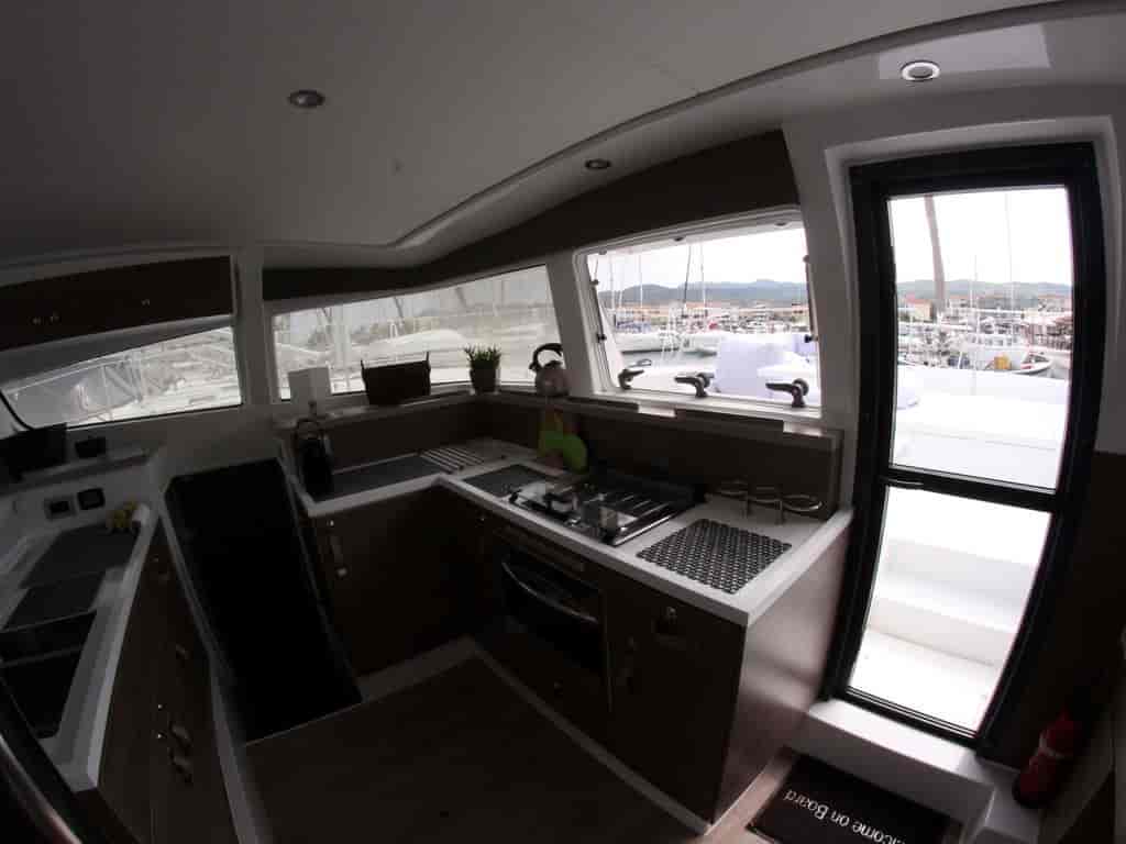 Boat picture 18