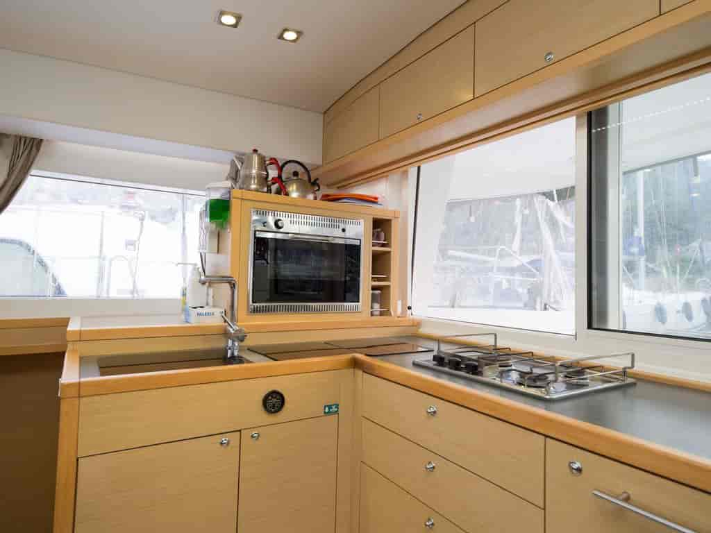 Boat picture 17