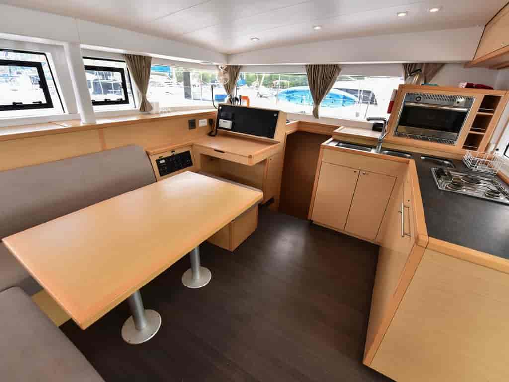 Boat picture 12