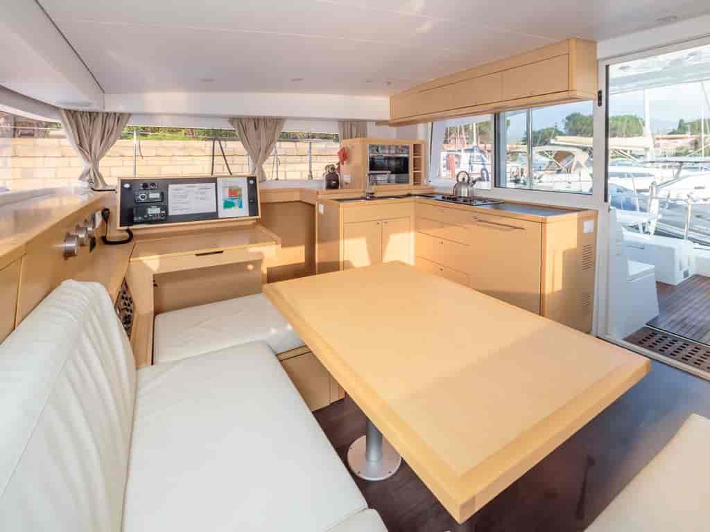 Boat picture 9