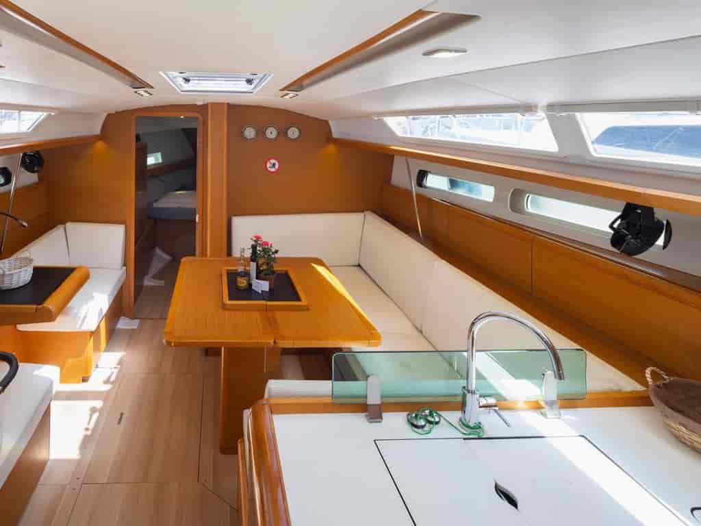 Boat picture 9