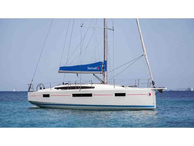 Photo of Sunsail 410 Classic, image 1 of 5