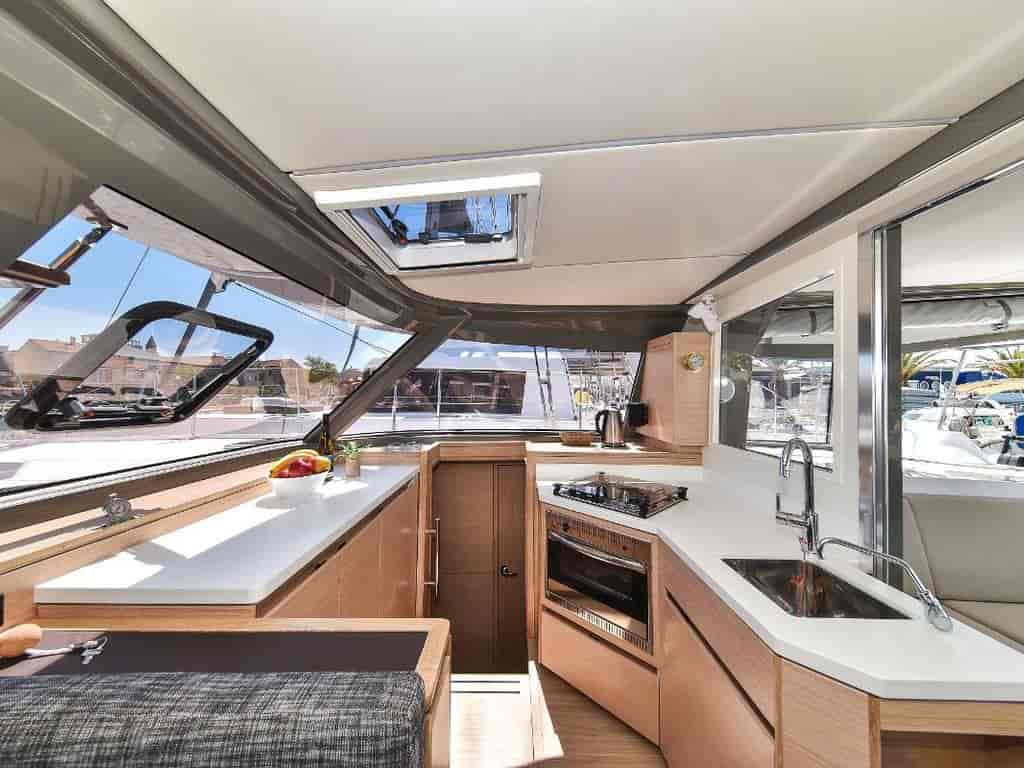 Boat picture 16