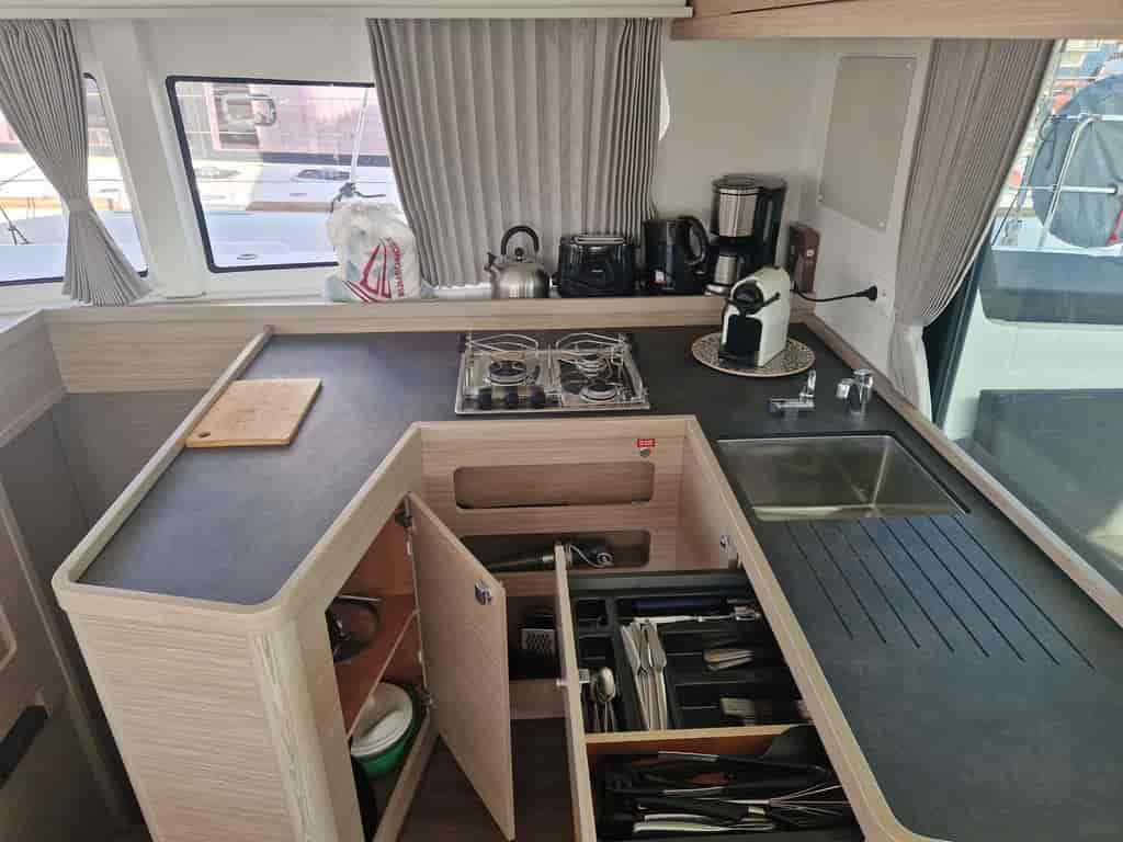 Boat picture 16