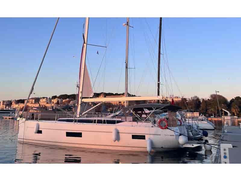 Photo of , image 1 of 5
