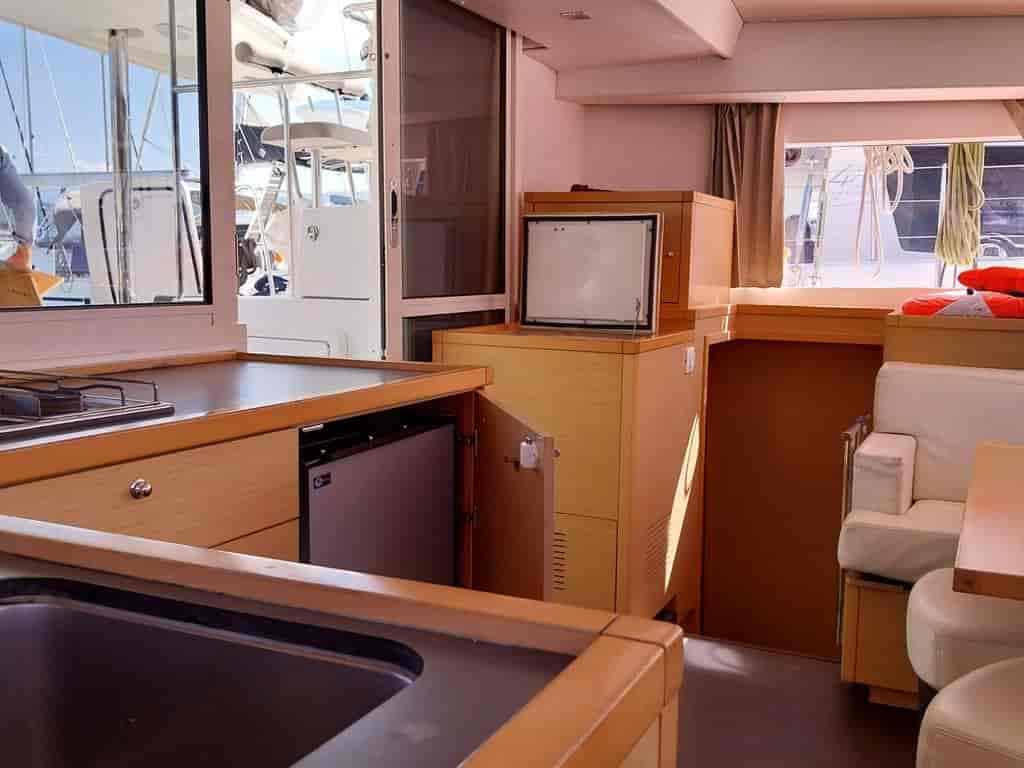 Boat picture 14