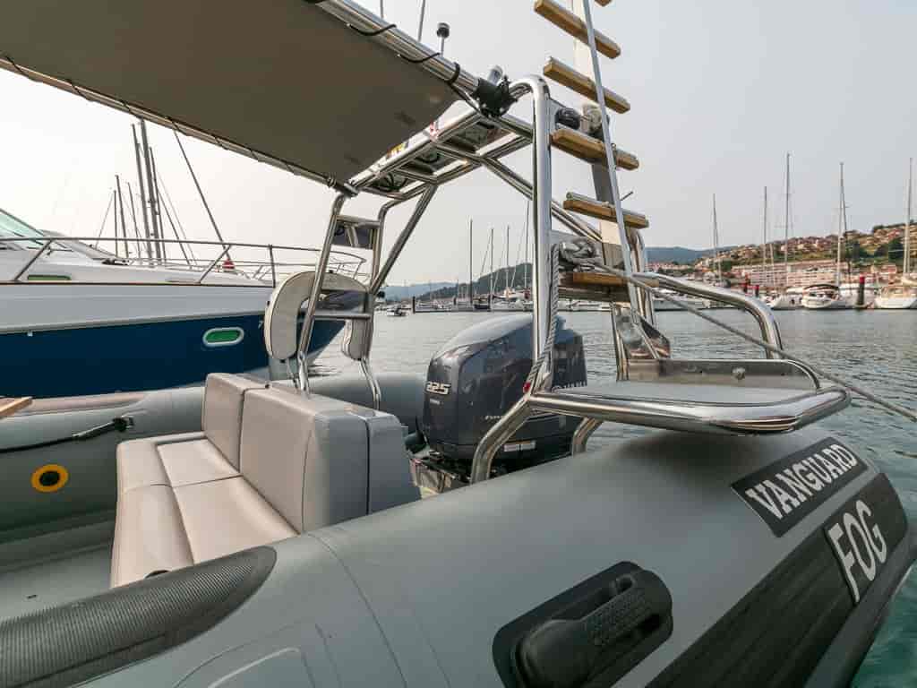 Boat picture 9