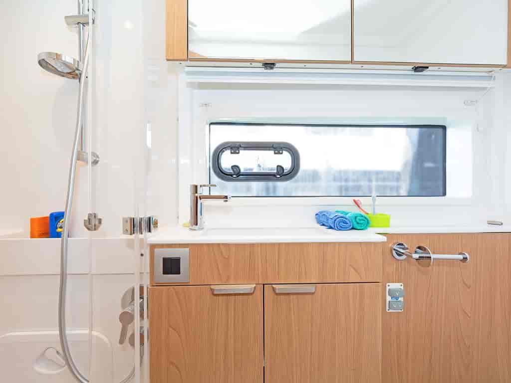 Boat picture 9