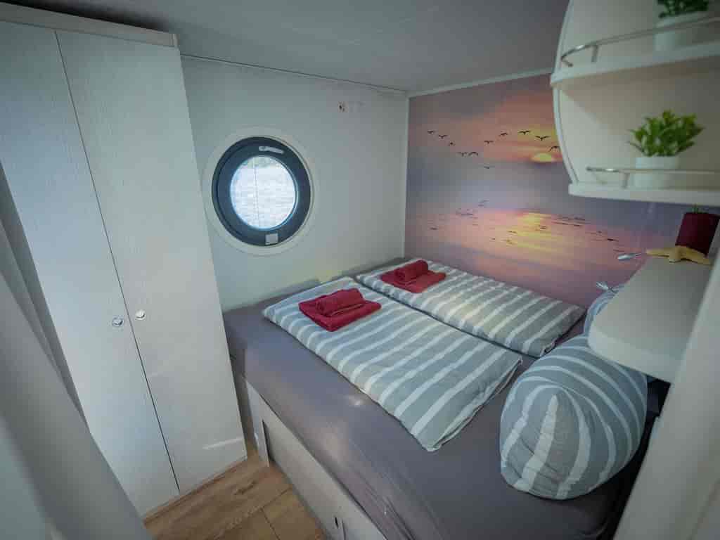 Boat picture 14