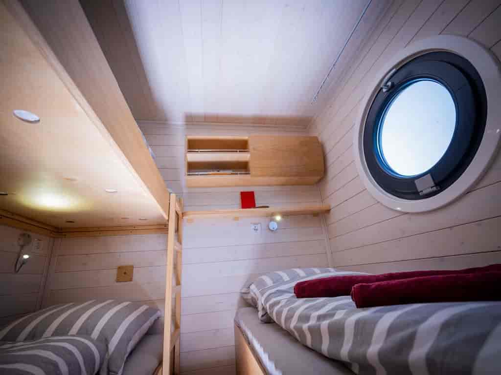 Boat picture 17