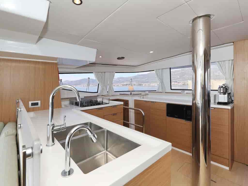 Boat picture 16
