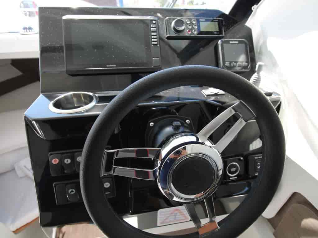 Boat picture 9
