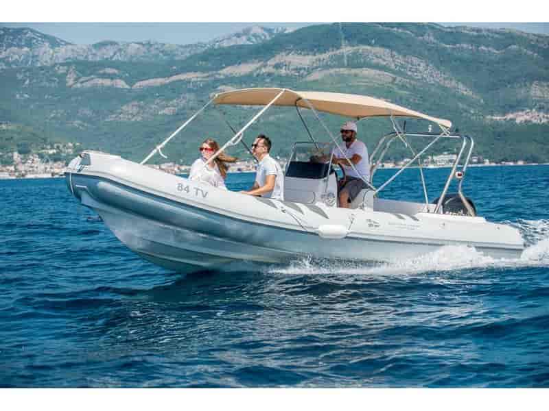 Boat picture 1