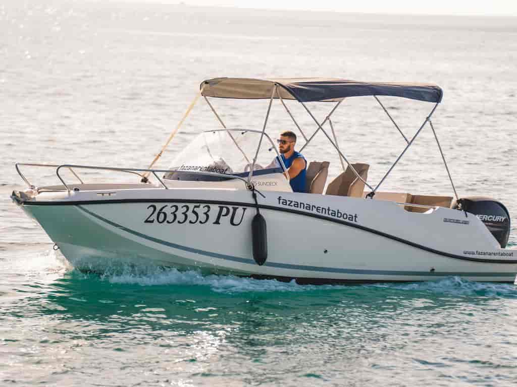 Boat picture 9